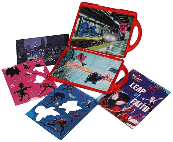 Book & Magnetic Playset: Marvel Spider Man Into the Spiderverse