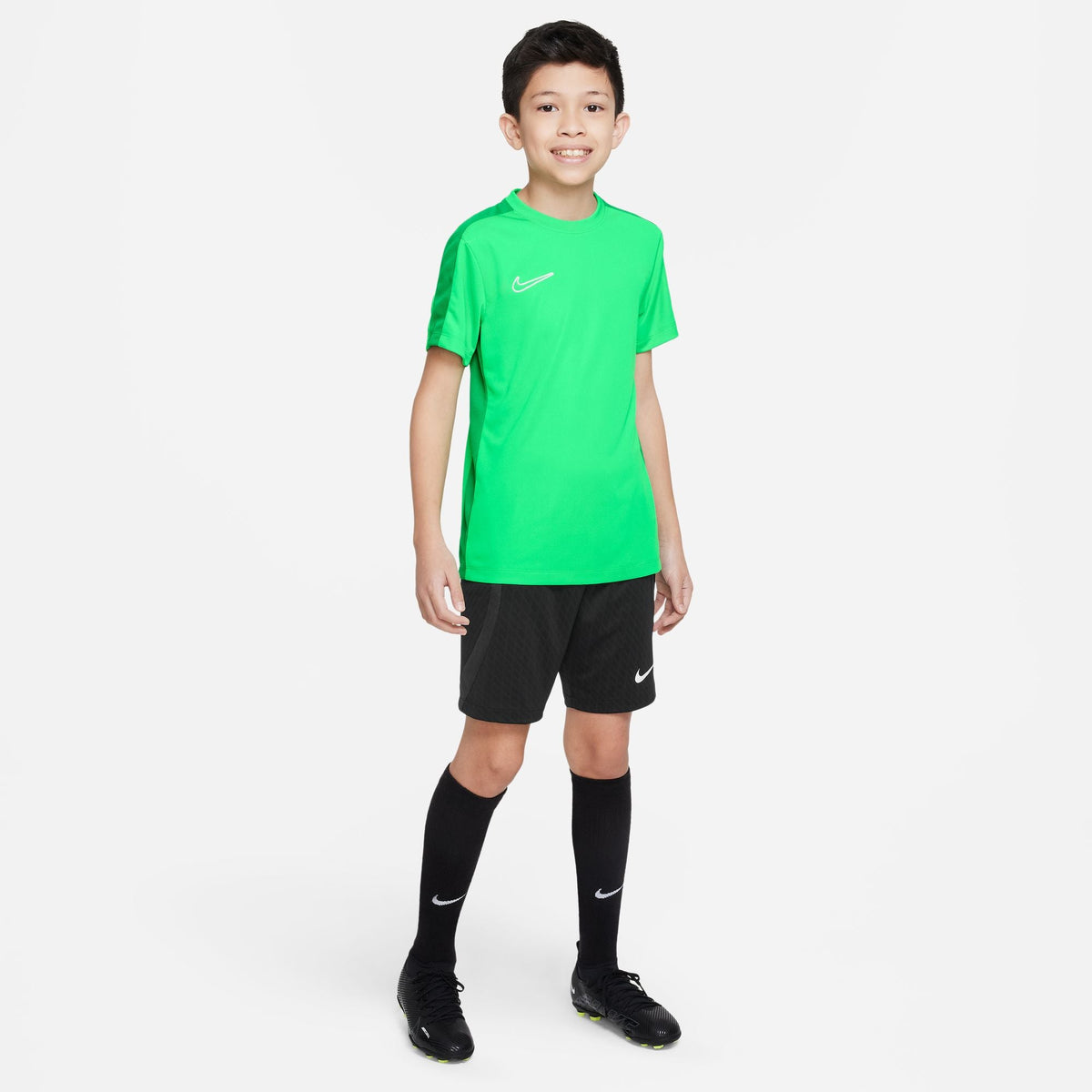 Nike Dri-FIT Academy 23 Short Sleeve Shirt